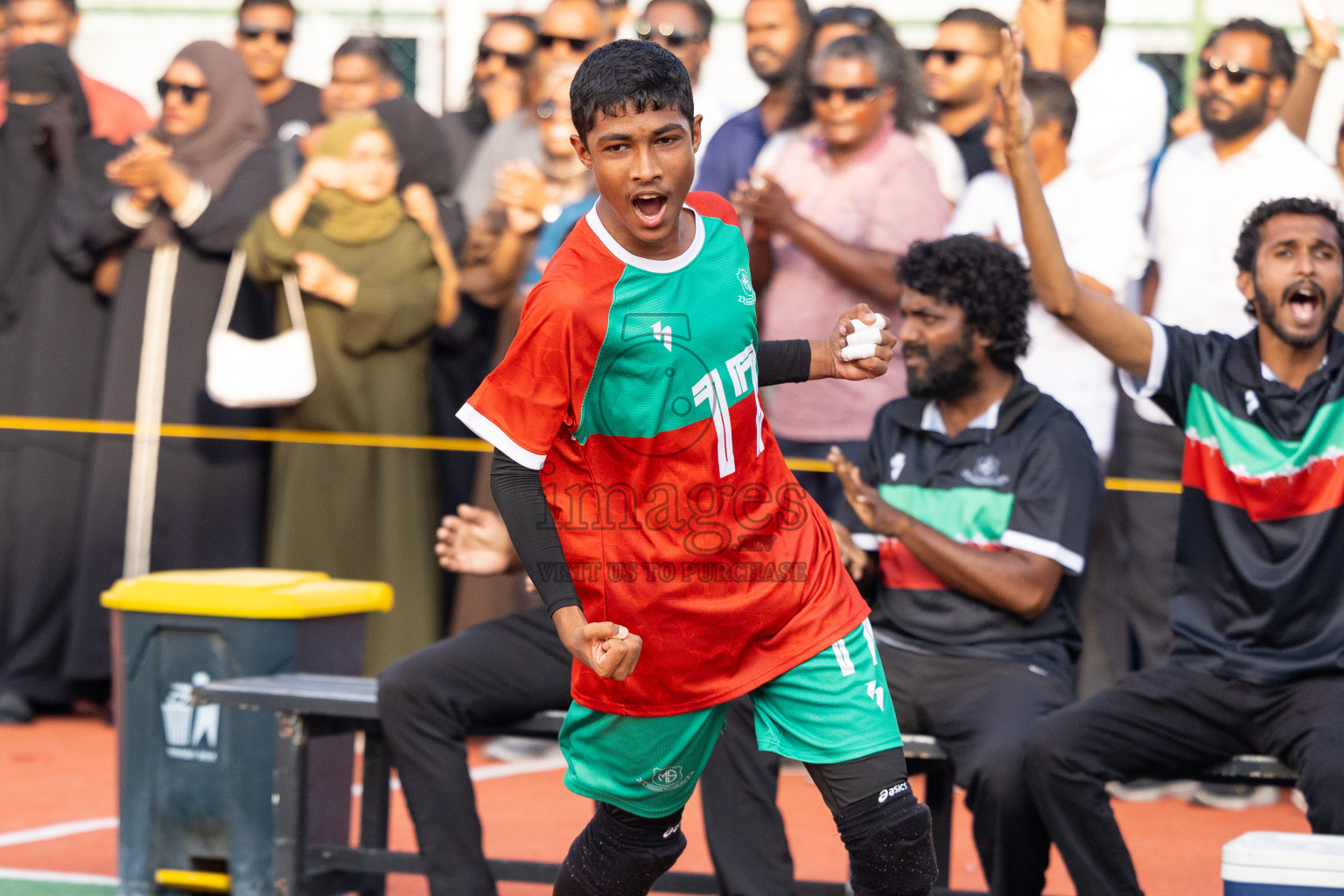 Day 10 of Interschool Volleyball Tournament 2024 was held in Ekuveni Volleyball Court at Male', Maldives on Sunday, 1st December 2024.
Photos: Ismail Thoriq / images.mv