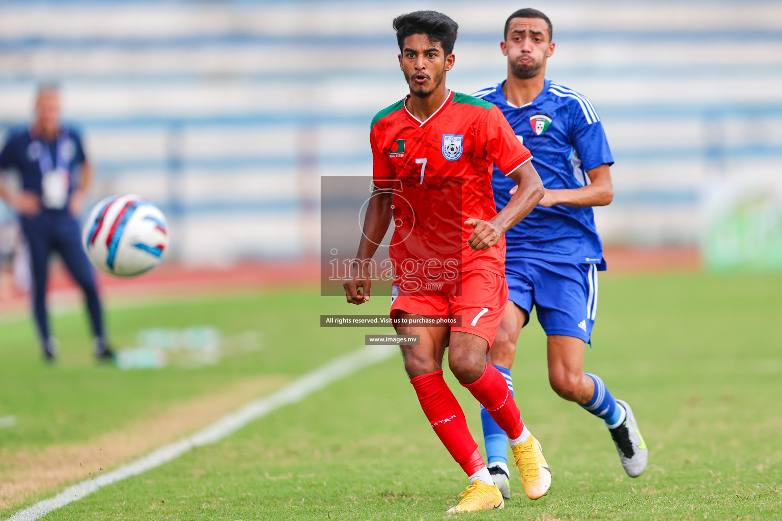 Kuwait vs Bangladesh in the Semi-final of SAFF Championship 2023 held in Sree Kanteerava Stadium, Bengaluru, India, on Saturday, 1st July 2023. Photos: Nausham Waheed, Hassan Simah / images.mv