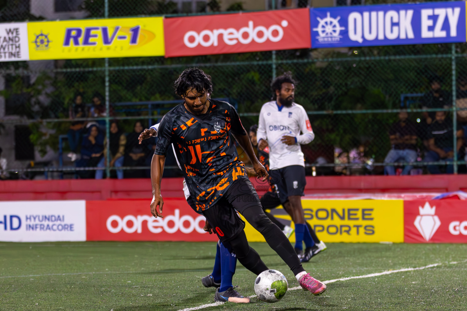 ADh Hangnaameedhoo vs ADh Omadhoo in Day 12 of Golden Futsal Challenge 2024 was held on Friday, 26th January 2024, in Hulhumale', Maldives
Photos: Ismail Thoriq / images.mv