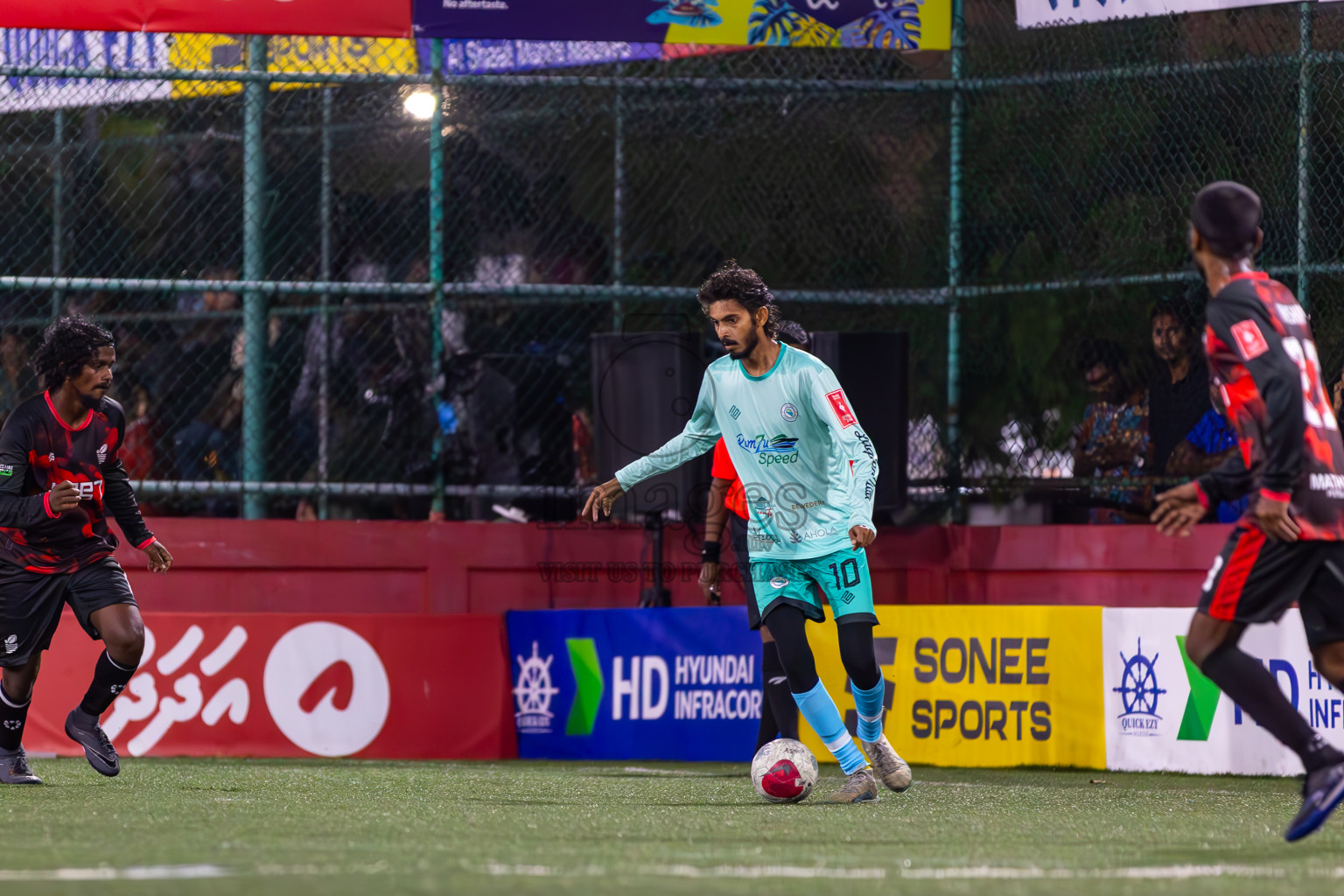 AA Thoddoo vs AA Mathiveri in Day 15 of Golden Futsal Challenge 2024 was held on Monday, 29th January 2024, in Hulhumale', Maldives
Photos: Ismail Thoriq / images.mv