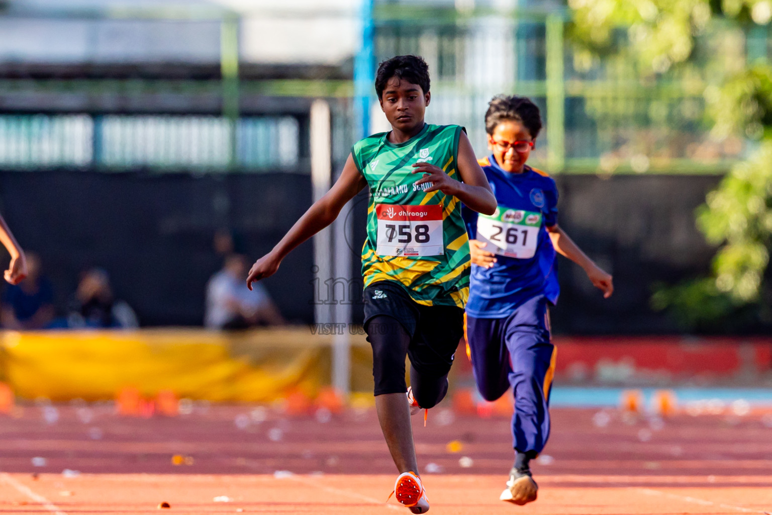 Day 2 of Inter-school Athletics Championship 2025 held in Ekuveni Synthetic Track, Male', Maldives on Tuesday, 07th October 2025. Photos by: Nausham Waheed / Images.mv