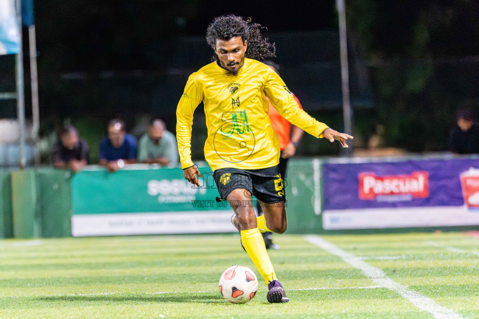 Kanmathi SC VS Kanmathi FC in Day 5 - Fonadhoo Youth Futsal Challenge 2025 held in Fonadhoo Futsal Stadium, L. Fonadhoo, Maldives on Thursday, 30th October 2025 Photos: Arif Rasheed / images.mv