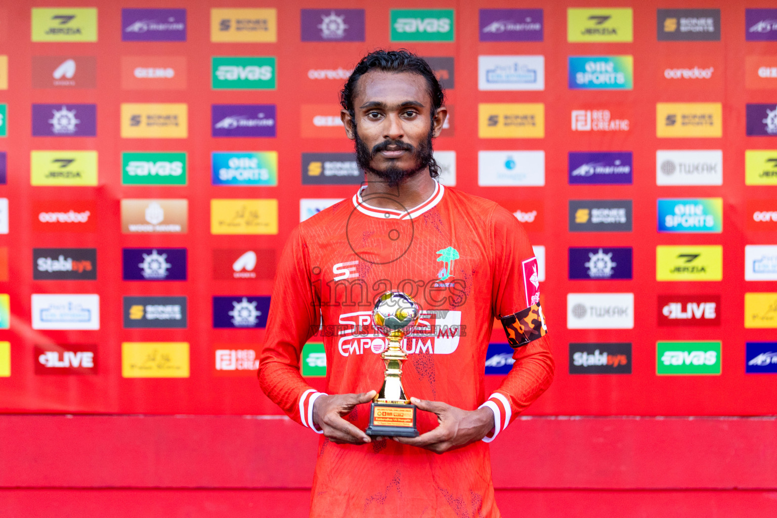 ADh Kunburudhoo VS ADh Dhangethi in Day 6 of Golden Futsal Challenge 2025 on Friday, 6th January 2025, in Hulhumale', Maldives 
Photos: Hassan Simah / images.mv
