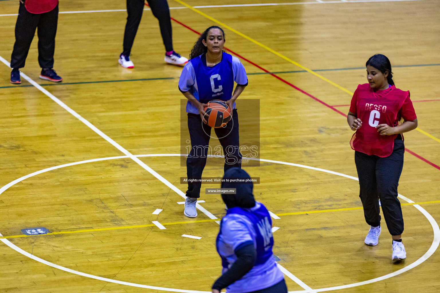 Lorenzo Sports Club vs Vyansa in the Milo National Netball Tournament 2022 on 18 July 2022, held in Social Center, Male', Maldives. Photographer: Shuu, Hassan Simah / Images.mv