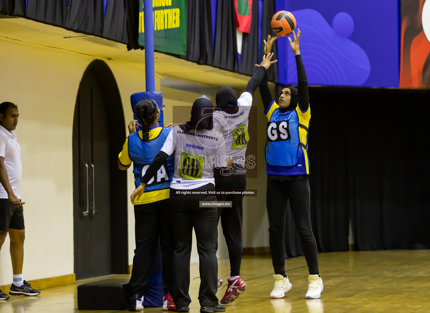 Club Green Streets vs KYRS in the Milo National Netball Tournament 2022 on 21 July 2022, held in Social Center, Male', Maldives. Photographer: Shuu / Images.mv