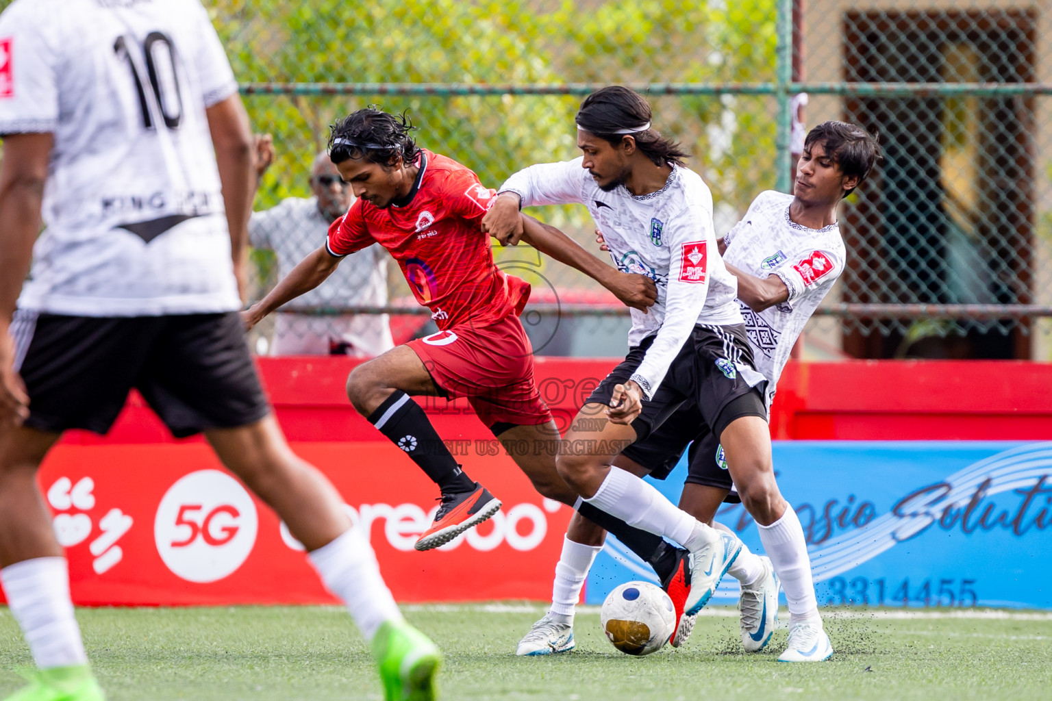 GDh Madaveli vs GDh Faresmaathodaa in Day 12 of Golden Futsal Challenge 2025 was held on Thursday, 16th January 2025, in Hulhumale', Maldives Photos: Nausham Waheed  / images.mv