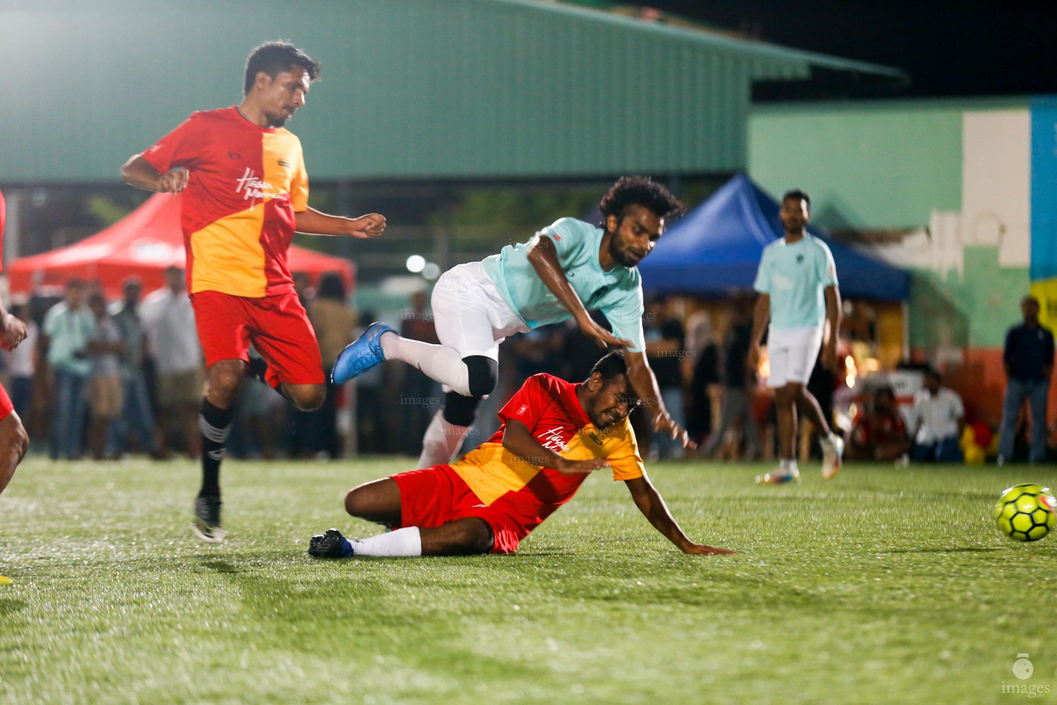 Twitsal tournament organized by twitter users of Maldivesin Male', Maldives, Friday, August. 26 , 2016. (Images.mv Photo/ Hussain Sinan).