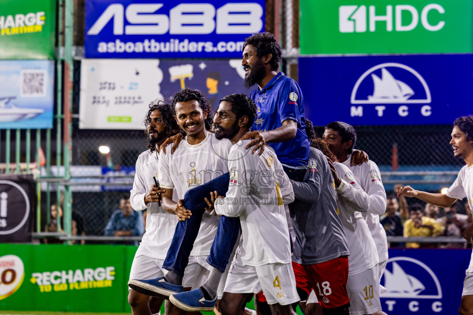 Arena vs Hawks in the Final of Milo Sector League 2025 was held in Rehendhi Futsal Ground, Hulhumale', Maldives on Tuesday, 18th November 2025. Photos: Nausham Waheed  / images.mv