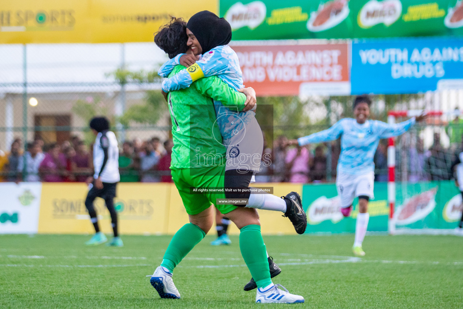 MPL vs DSC in Eighteen Thirty Women's Futsal Fiesta 2022 was held in Hulhumale', Maldives on Monday, 17th October 2022. Photos: Hassan Simah, Mohamed Mahfooz Moosa / images.mv