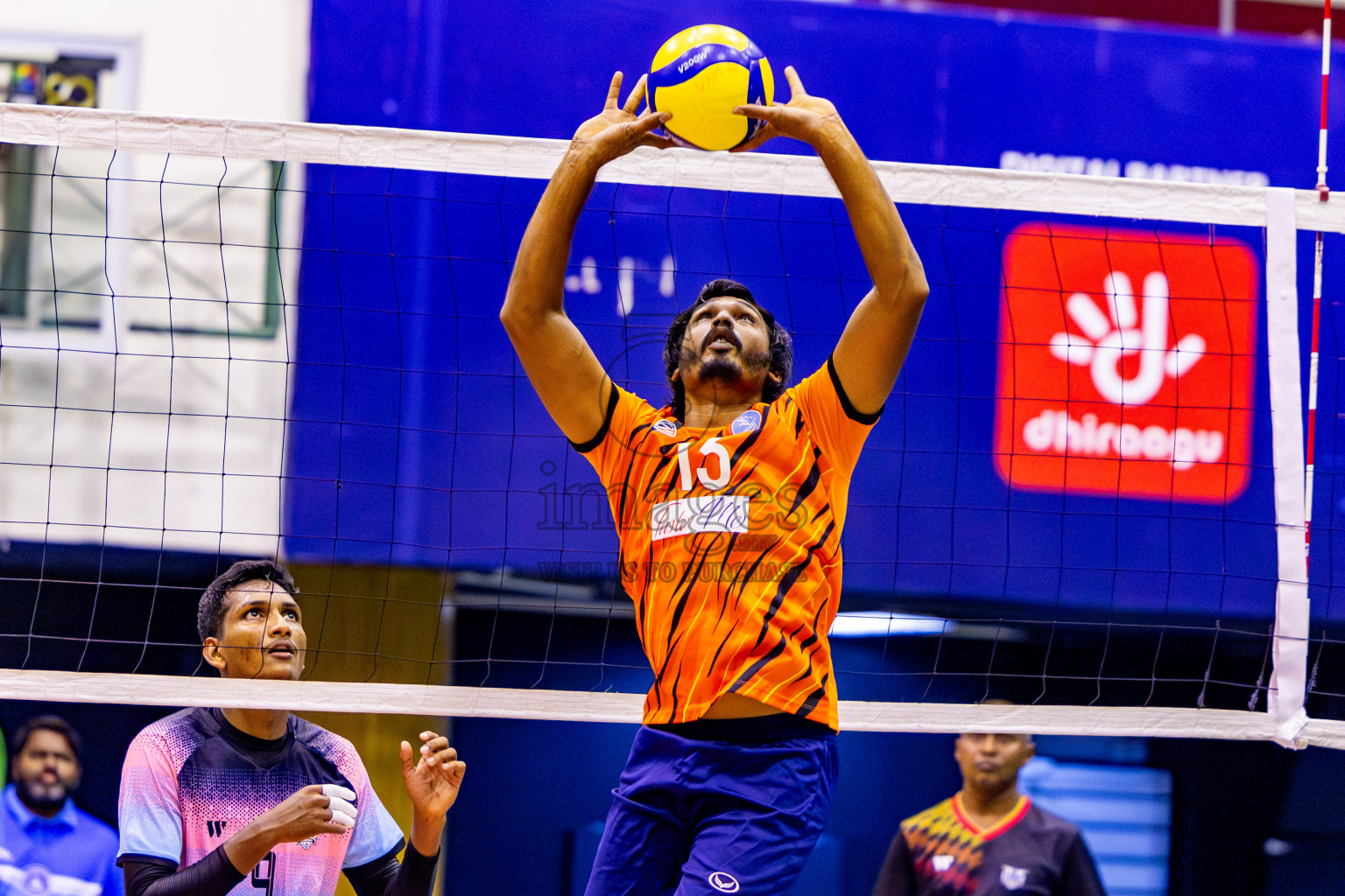 Sports Club City vs Blues for Volleyball in Day 2 of MILO VAM Cup 2024 Men's Division was held in Social Center Indoor Hall on Tuesday, 29th October 2024. Photos: Nausham Waheed / images.mv