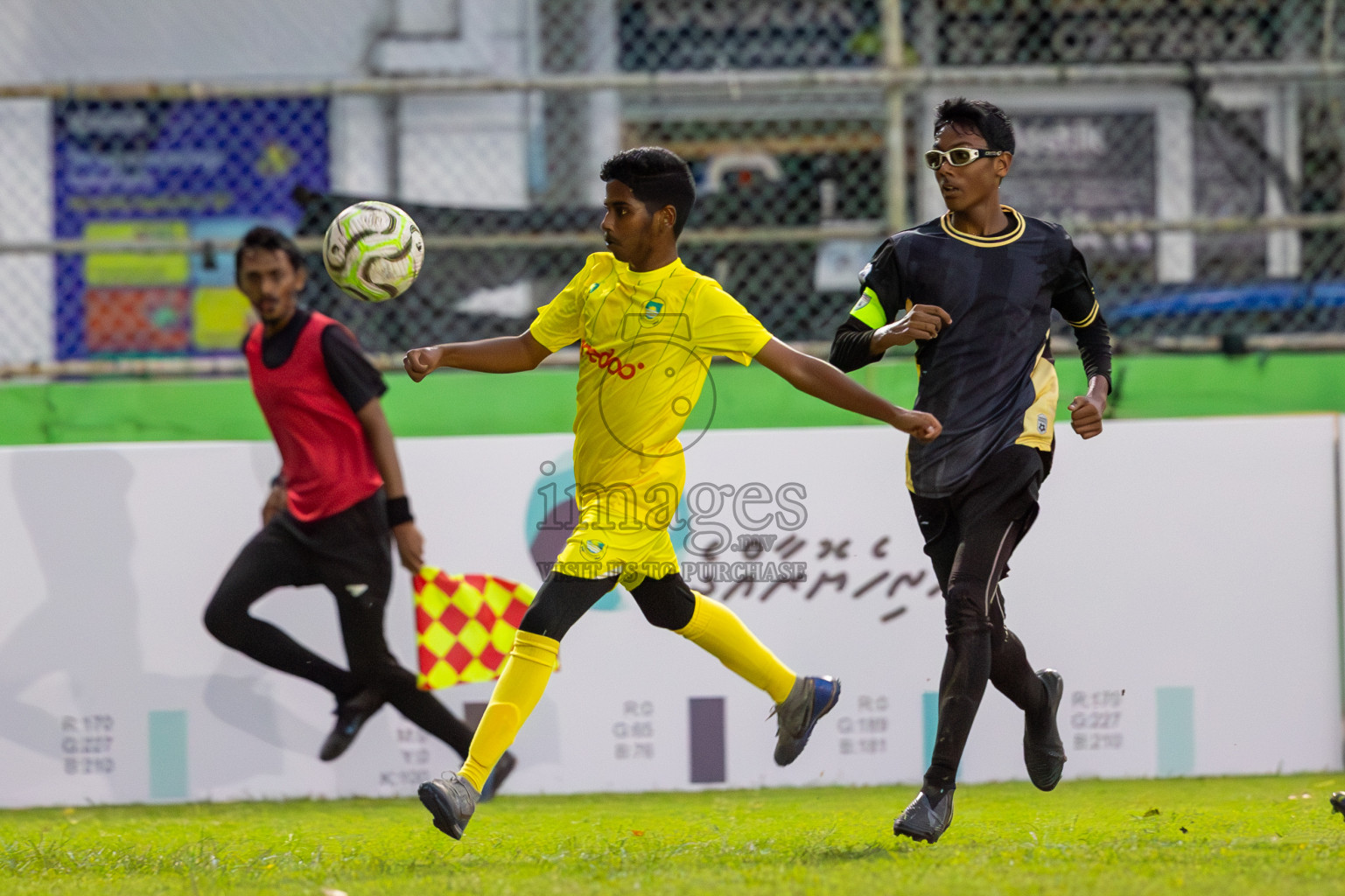 Eagles vs Maziya (U14) in Dhivehi Youth League 2024 - Day 2. Matches held at Henveiru Stadium on 22nd November 2024 , Friday. Photos: Shuu Abdul Sattar/ Images.mv