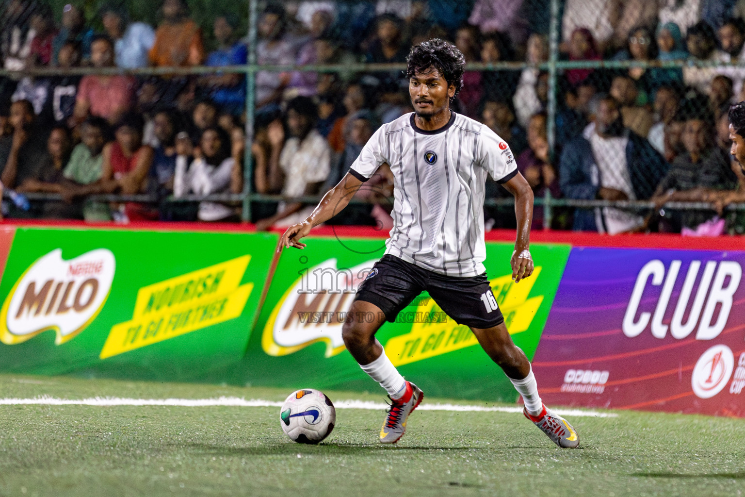 DSC vs MPL in Quarter Finals of Club Maldives Cup 2024 held in Rehendi Futsal Ground, Hulhumale', Maldives on Friday, 11th October 2024. 
Photos: Ismail Thoriq / images.mv