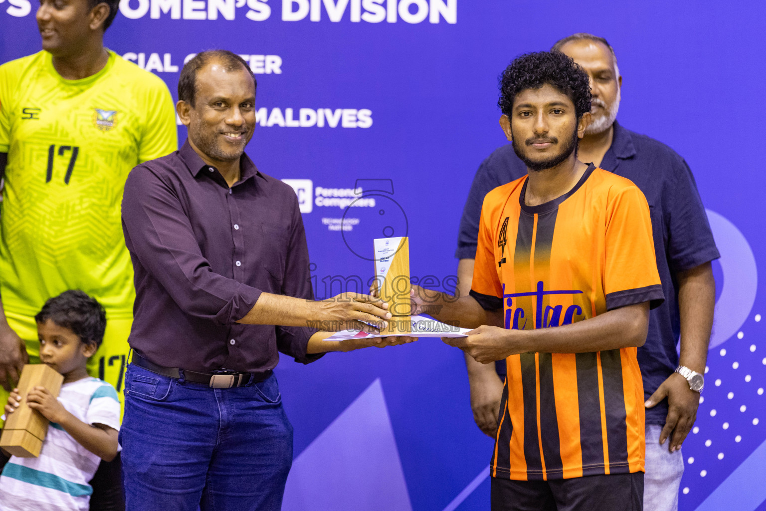 Final of Men's Division of Volleyball Association Cup 2023 held in Male', Maldives on Tuesday, 26th December 2023 at Social Center Indoor Hall Photos By: Nausham Waheed /images.mv