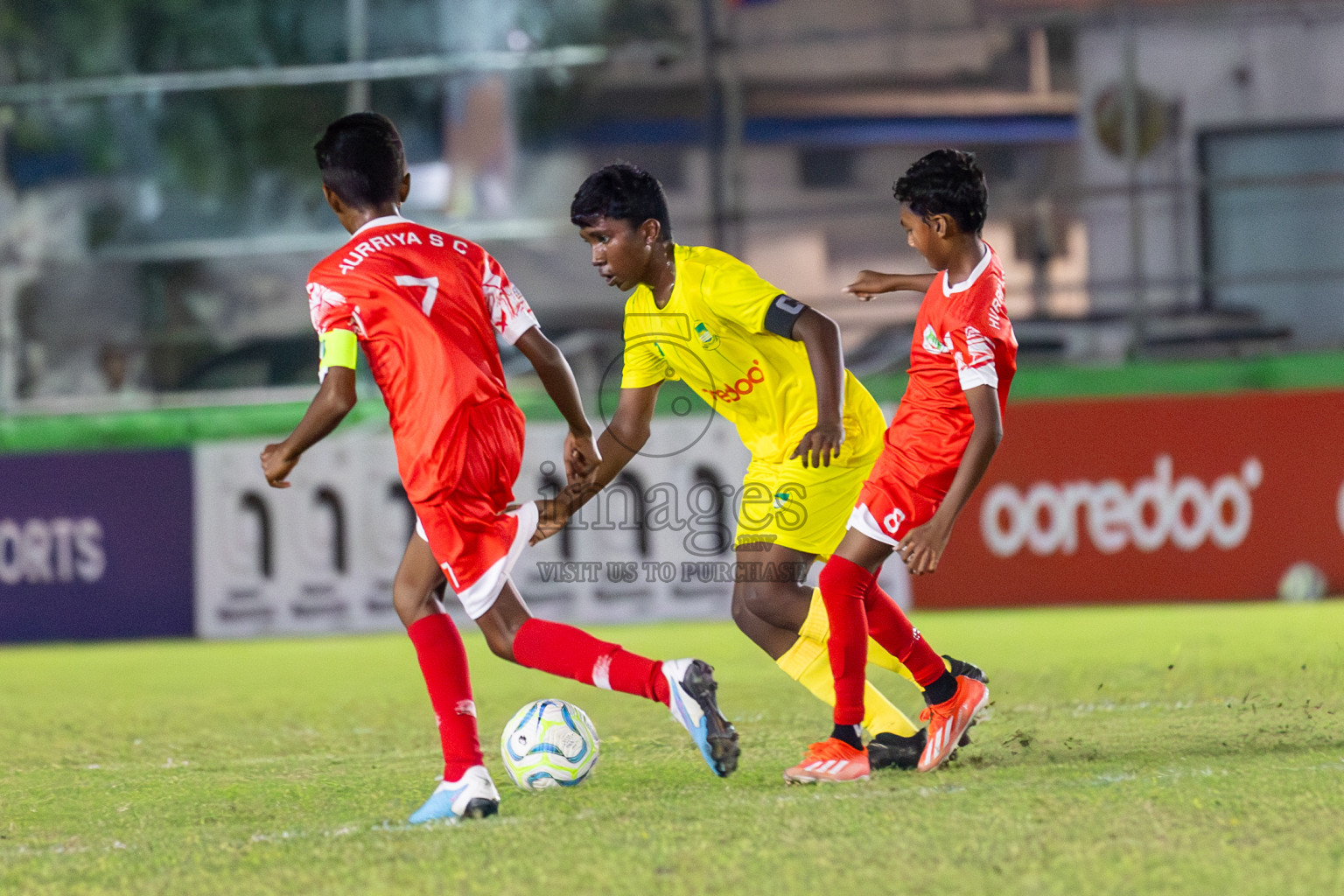 Maziya vs Hurriya (U12) in Day 4 of Dhivehi Youth League 2024 held at Henveiru Stadium on Thursday, 28th November 2024. Photos: Shuu Abdul Sattar/ Images.mv