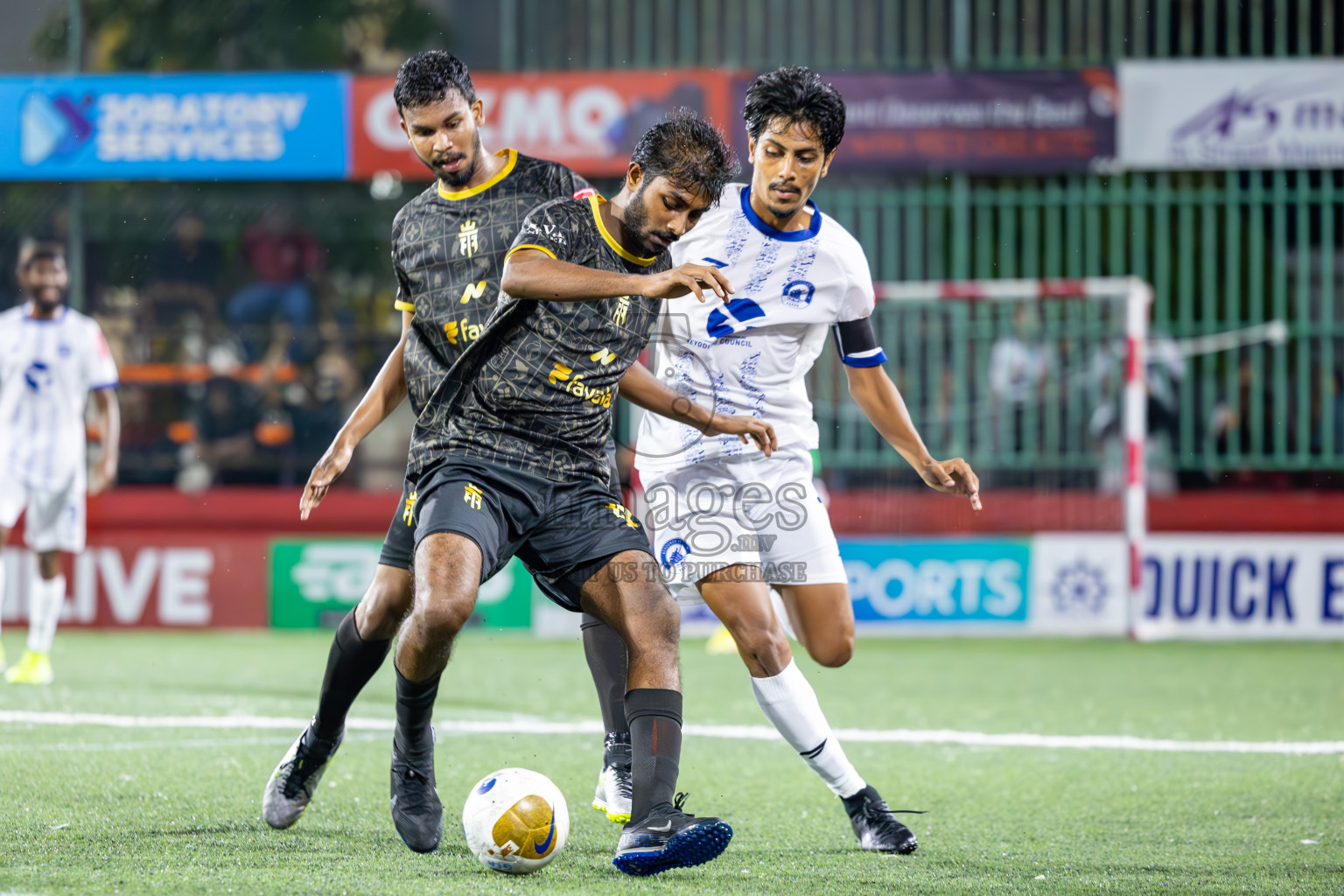 V Felidhoo vs V Keyodhoo in Atoll Round Final on Day 22 of Golden Futsal Challenge 2025 was held on Sunday , 26th January 2025, in Hulhumale', Maldives.
Photos: Ismail Thoriq / images.mv