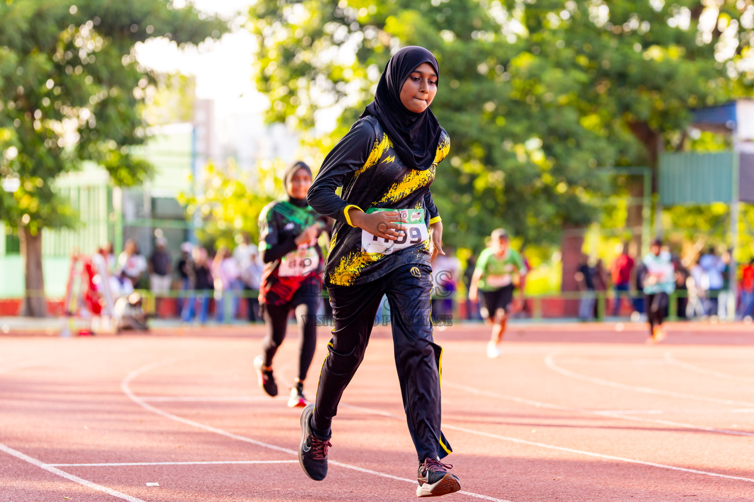 Day 1 of Inter-school Athletics Championship 2025 held in Ekuveni Synthetic Track, Male', Maldives on Monday, 06th October 2025. Photos by: Nausham Waheed / Images.mv