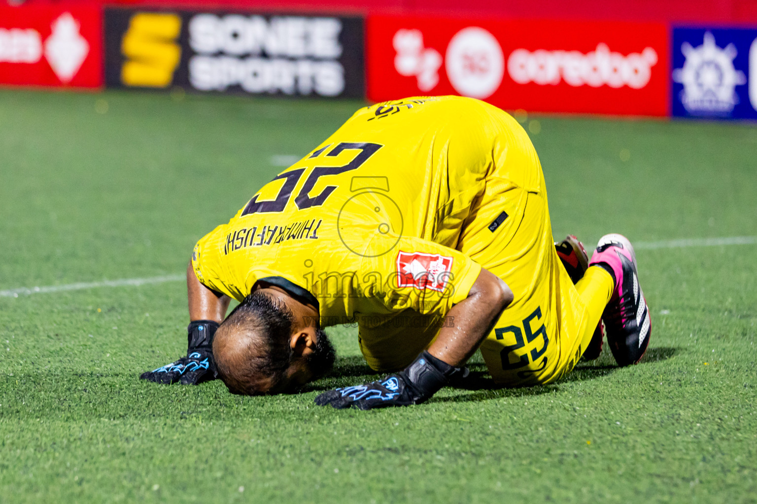 Th Thimarafushi vs Th Hirilandhoo in Thaa Atoll Finals Day 26 of Golden Futsal Challenge 2025 was held on Thursday , 30th January 2025, in Hulhumale', Maldives. Photos: Nausham Waheed / images.mv
