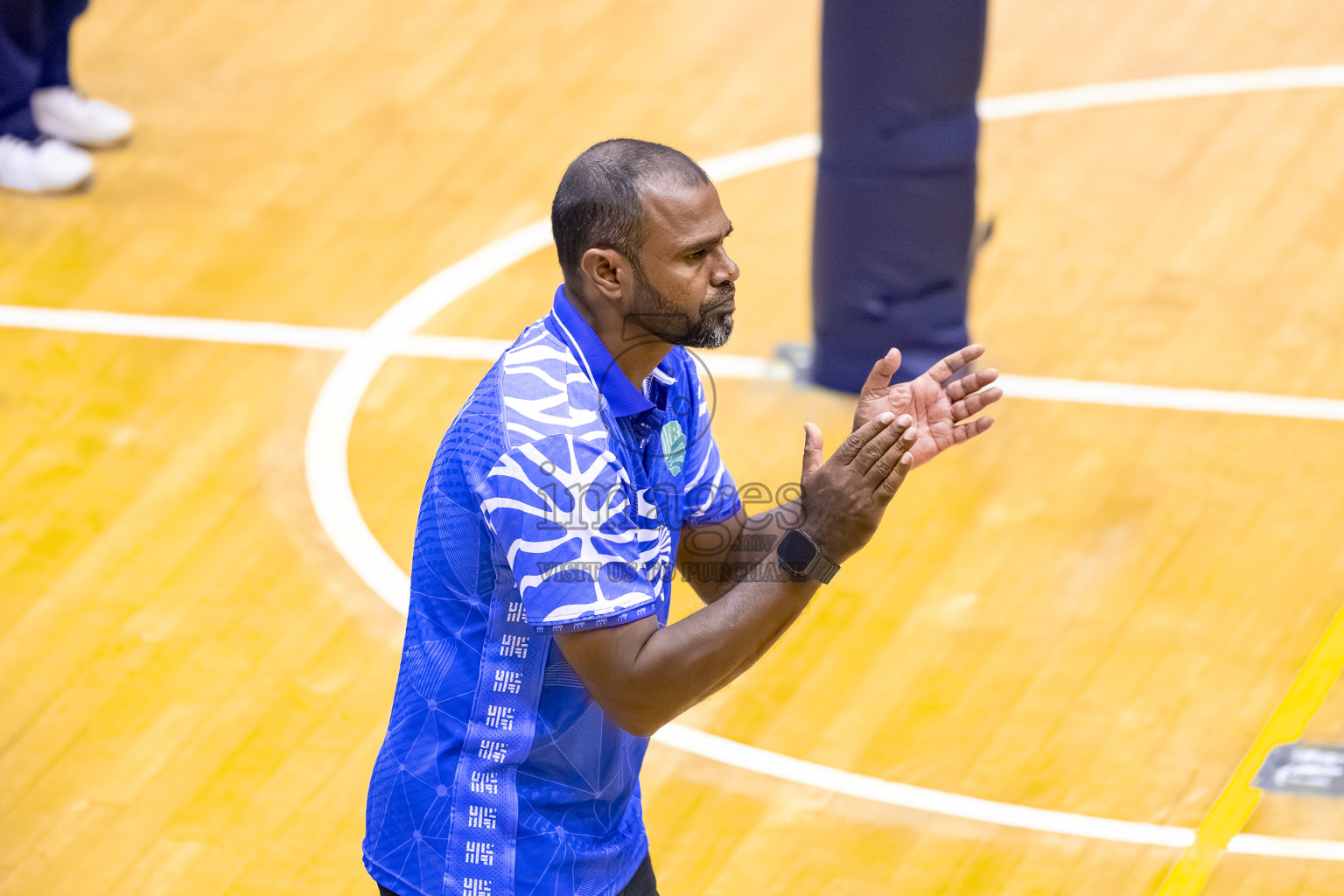 ADh. Maamigili vs Lh. Naifaru in the Finals of MILO Raajje Volley Junior Championship 2025 (U19 Boys) was held in Social Center Indoor Hall, Maldives on Sunday, 28th September 2025. Photos: Mohamed Mahfooz Moosa / images.mv