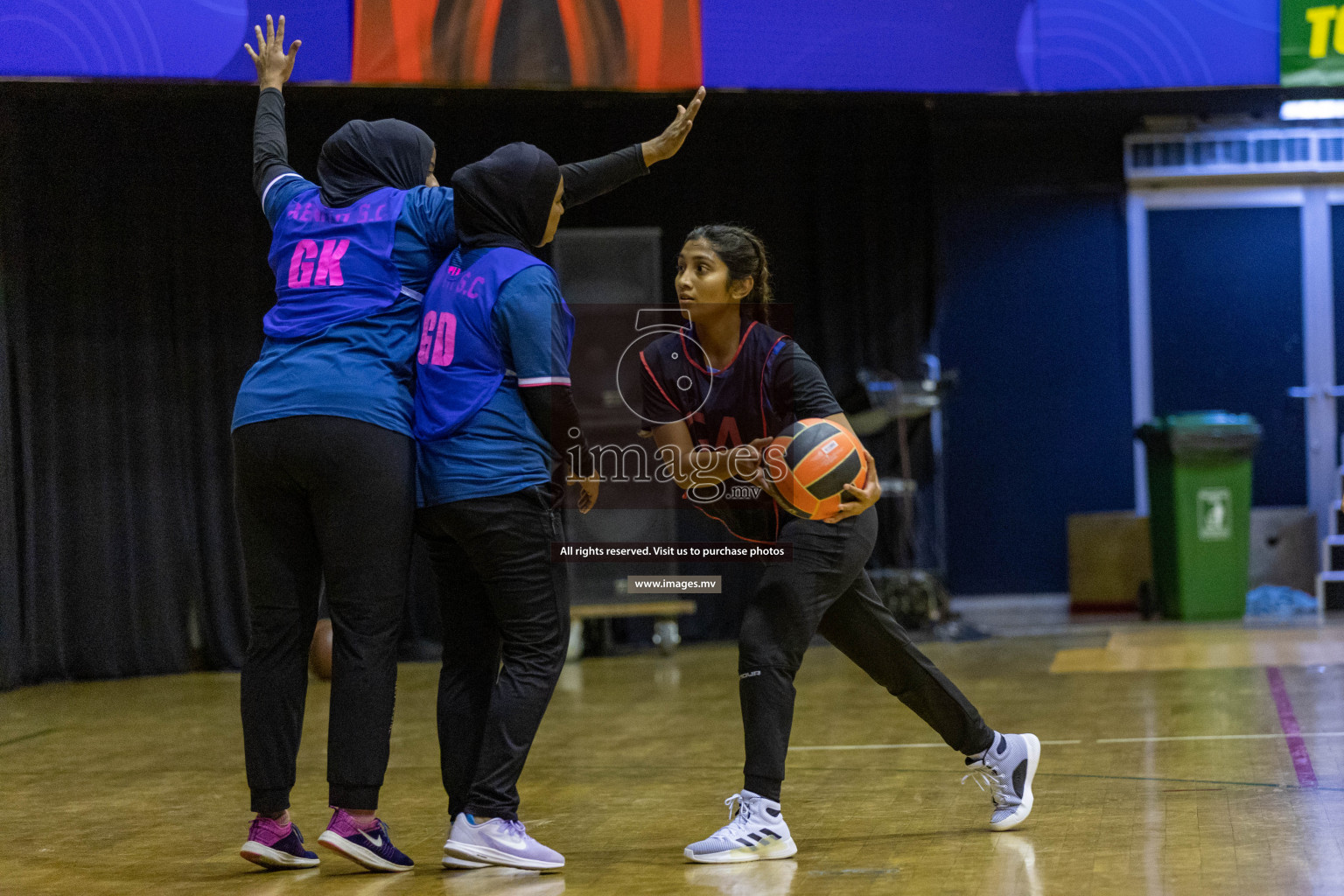 Xenith Sports Club vs Youth United Sports Club in the Milo National Netball Tournament 2022 on 18 July 2022, held in Social Center, Male', Maldives. Photographer: Shuu, Hassan Simah / Images.mv