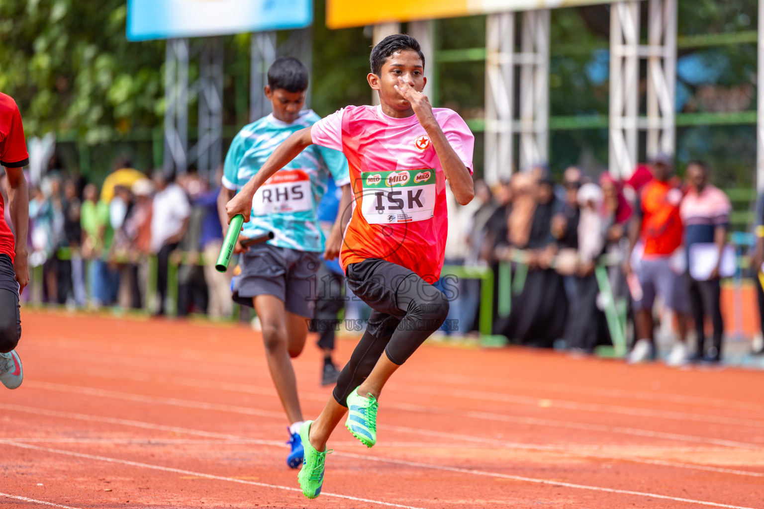 Day 6 of Inter-school Athletics Championship 2025 held in Ekuveni Synthetic Track, Male', Maldives on Sunday, 12th October 2025. Photos by: Ismail Thoriq / Images.mv