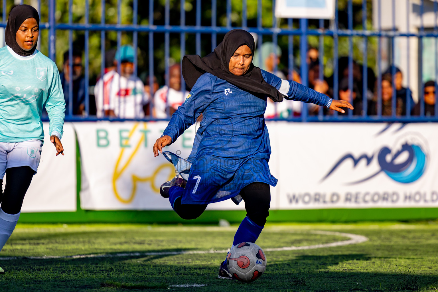 Dhonfanu vs Hithaadhoo in Day 2 of Better in Baa Futsal Fiesta 2025 Woman's division held in B. Eydhafushi, Maldives on Thursday, 6th November 2025. Photos: Nausham Waheed / images.mv