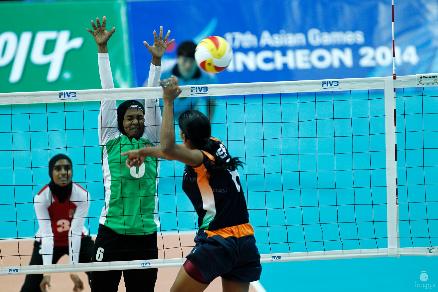 Maldivian female volleyball team in Asian Games 2014 in Incheon, South Korea (Images.mv Photo/ Hussain Sinan).