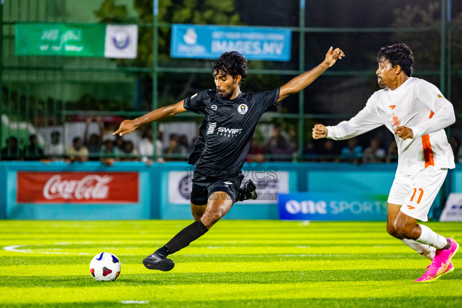 Dee Ess Jay SC vs Much Black in Day 2 of Laamehi Dhiggaru Ekuveri Futsal Challenge 2024 was held on Saturday, 27th July 2024, at Dhiggaru Futsal Ground, Dhiggaru, Maldives Photos: Nausham Waheed / images.mv