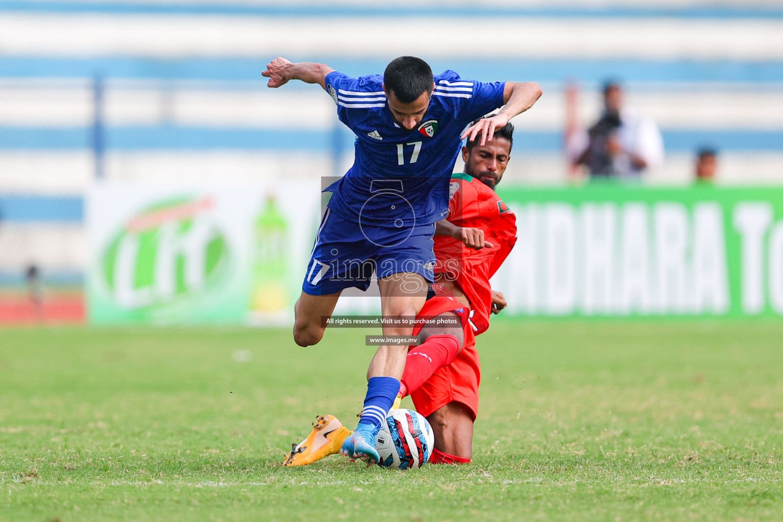 Kuwait vs Bangladesh in the Semi-final of SAFF Championship 2023 held in Sree Kanteerava Stadium, Bengaluru, India, on Saturday, 1st July 2023. Photos: Nausham Waheed, Hassan Simah / images.mv