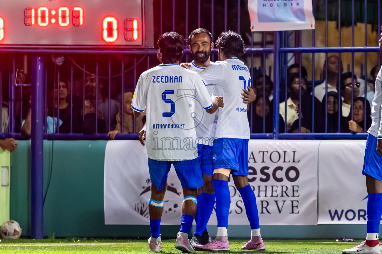 Hithaadhoo vs Kamadhoo in Quater Finals of Better in Baa Futsal Fiesta 2025 Men's division held in B. Eydhafushi, Maldives on Thursday, 13th November 2025. Photos: Nausham Waheed / images.mv
