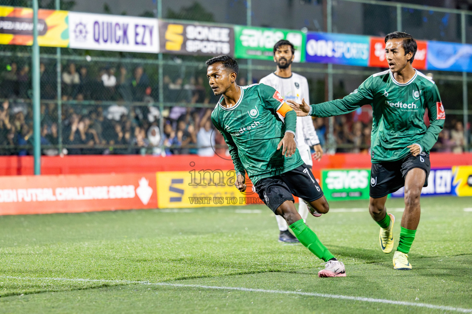 R. Dhuvaafaru VS N. Miladhoo in zone round on Day 32 of Golden Futsal Challenge 2025 was held on Wednesday , 5th February 2025, in Hulhumale', Maldives. 
Photos: Hassan Simah / images.mv