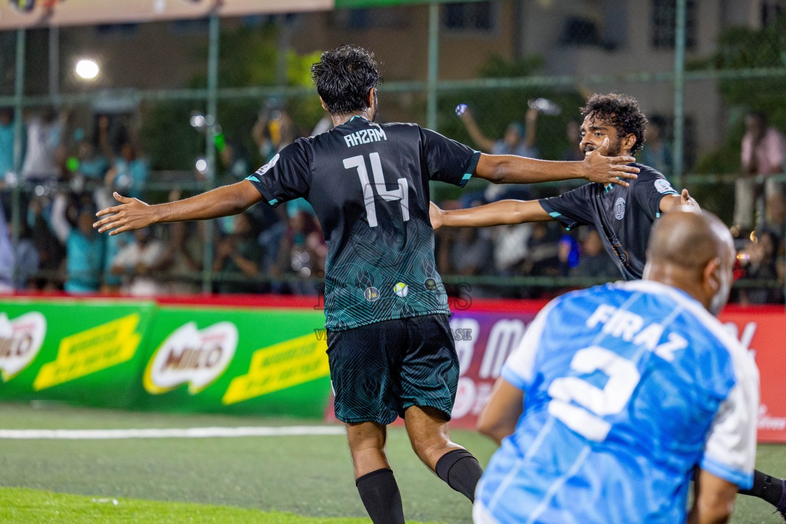 KHAARIJEE VS SDFC in Club Maldives Classic 2024 held in Rehendi Futsal Ground, Hulhumale', Maldives on Friday, 6th September 2024. 
Photos: Hassan Simah / images.mv