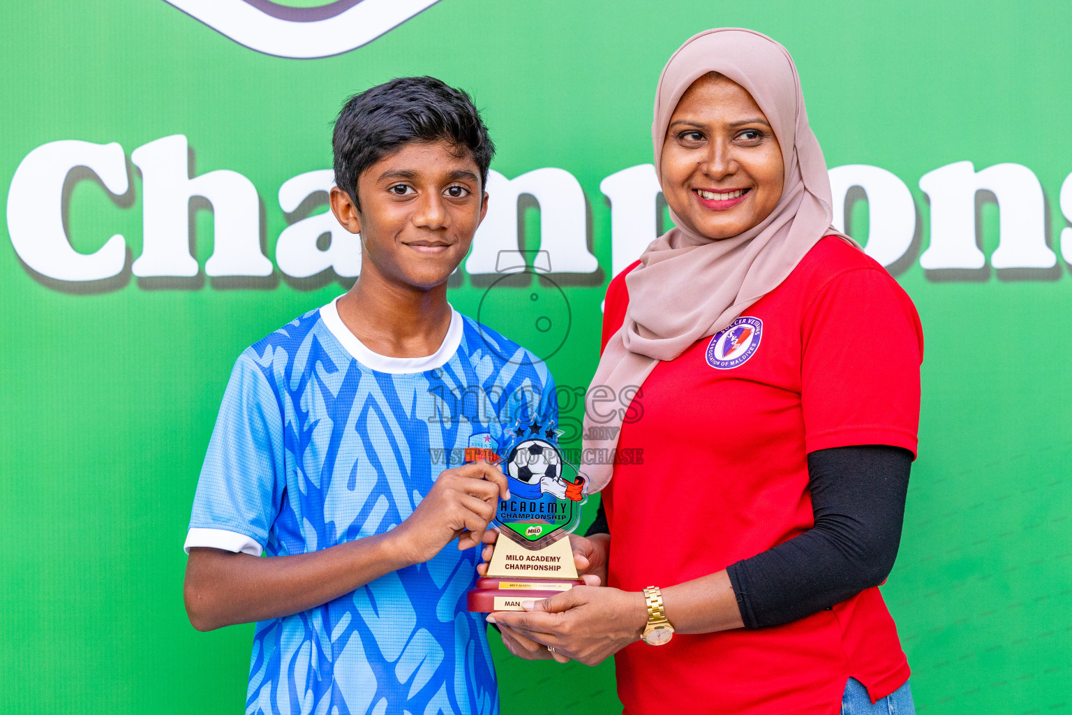 Day 2 of MILO Academy Championship 2024 (U-14) was held in Henveyru Stadium, Male', Maldives on Saturday, 2nd November 2024.
Photos: Ismail Thoriq / Images.mv