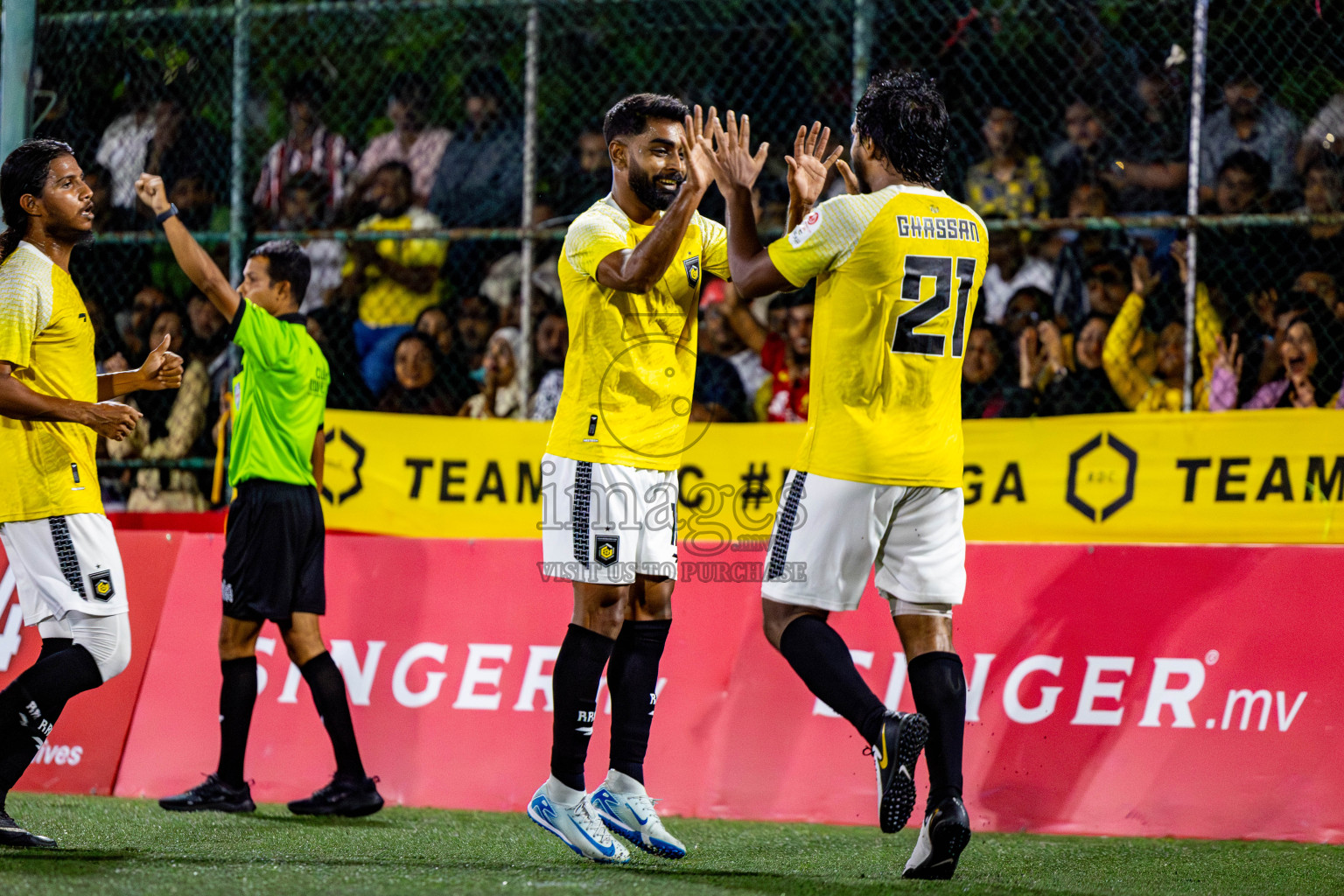 Dhiraagu vs RRC in Quarter Finals of Club Maldives Cup 2024 held in Rehendi Futsal Ground, Hulhumale', Maldives on Friday, 11th October 2024. Photos: Nausham Waheed / images.mv