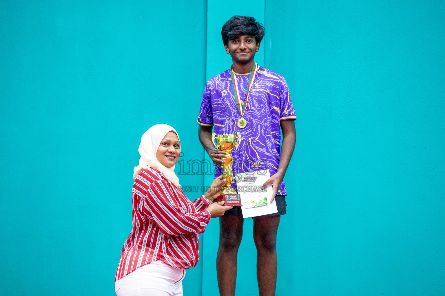 Senior Finals and Awarding ceremony of Interschool Table Tennis Tournament 2024 was held in Male' TT Hall, Male', Maldives on Saturday, 10th August 2024.
Photos: Ismail Thoriq / images.mv