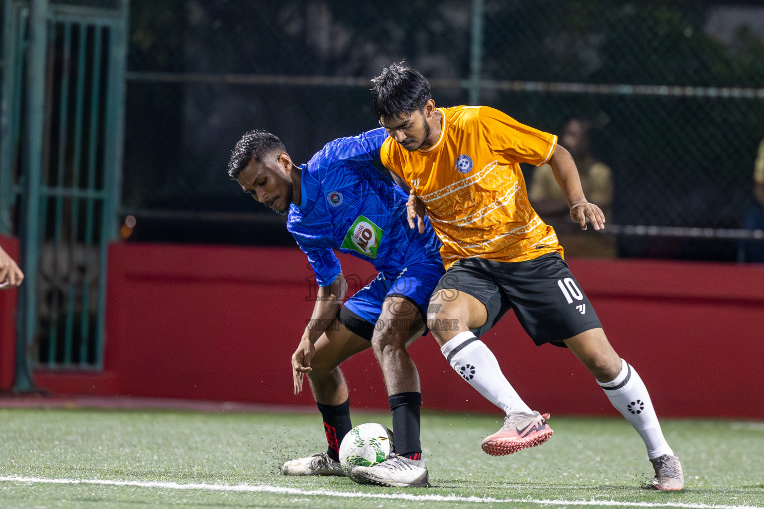 Police Club vs Club Male' City in Day 5 of Office League 2025 was held on Sunday, 20th April 2025 in Hulhumale', Maldives.
Photos: Ismail Thoriq / images.mv
