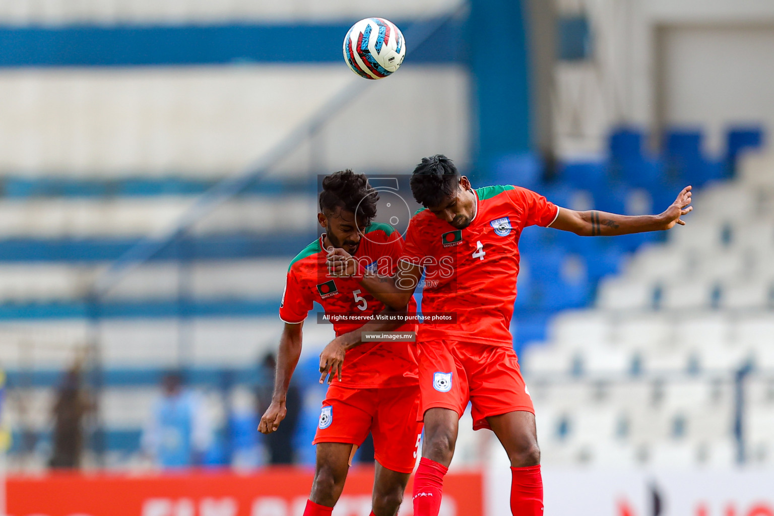 Kuwait vs Bangladesh in the Semi-final of SAFF Championship 2023 held in Sree Kanteerava Stadium, Bengaluru, India, on Saturday, 1st July 2023. Photos: Nausham Waheed, Hassan Simah / images.mv