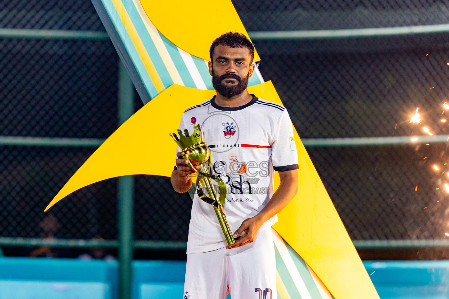 Ifhaams vs Dee Cee Jay SC in Final of Laamehi Dhiggaru Ekuveri Futsal Challenge 2025 was held on Tuesday, 29th July 2025, at Dhiggaru Futsal Ground, Dhiggaru, Maldives Photos: Nausham Waheed  / images.mv