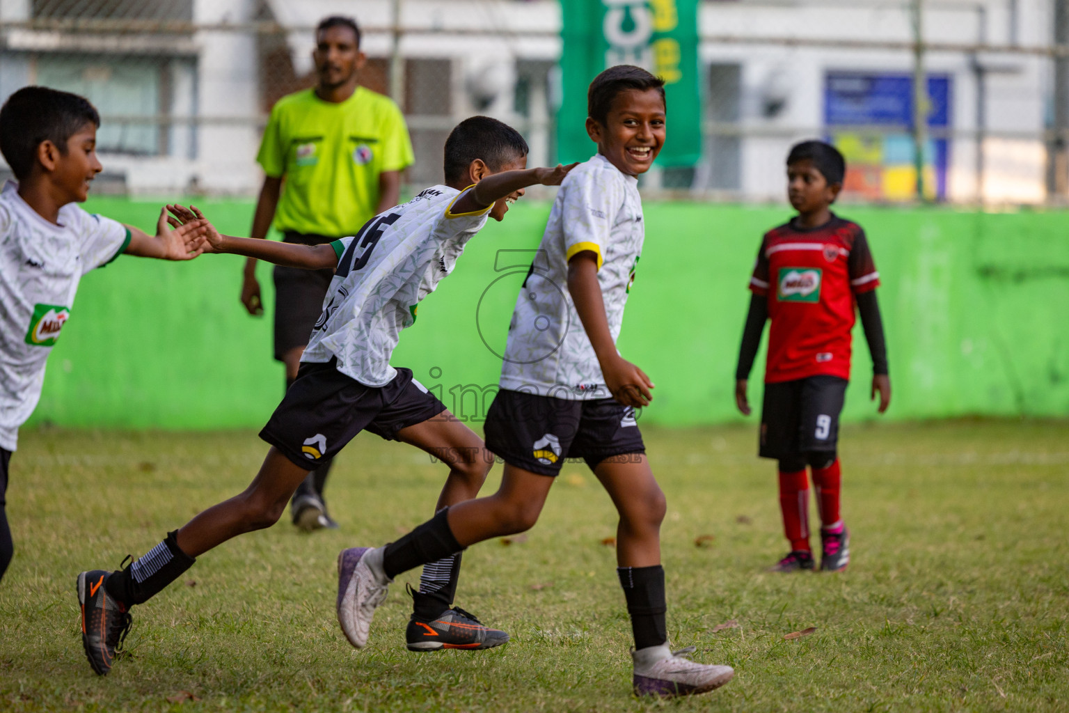 Day 2 of MILO Academy Championship 2025 was held on Friday, 14th February 2025 in Henveiru Stadium. 
Photos: Hassan Simah / Images.mv