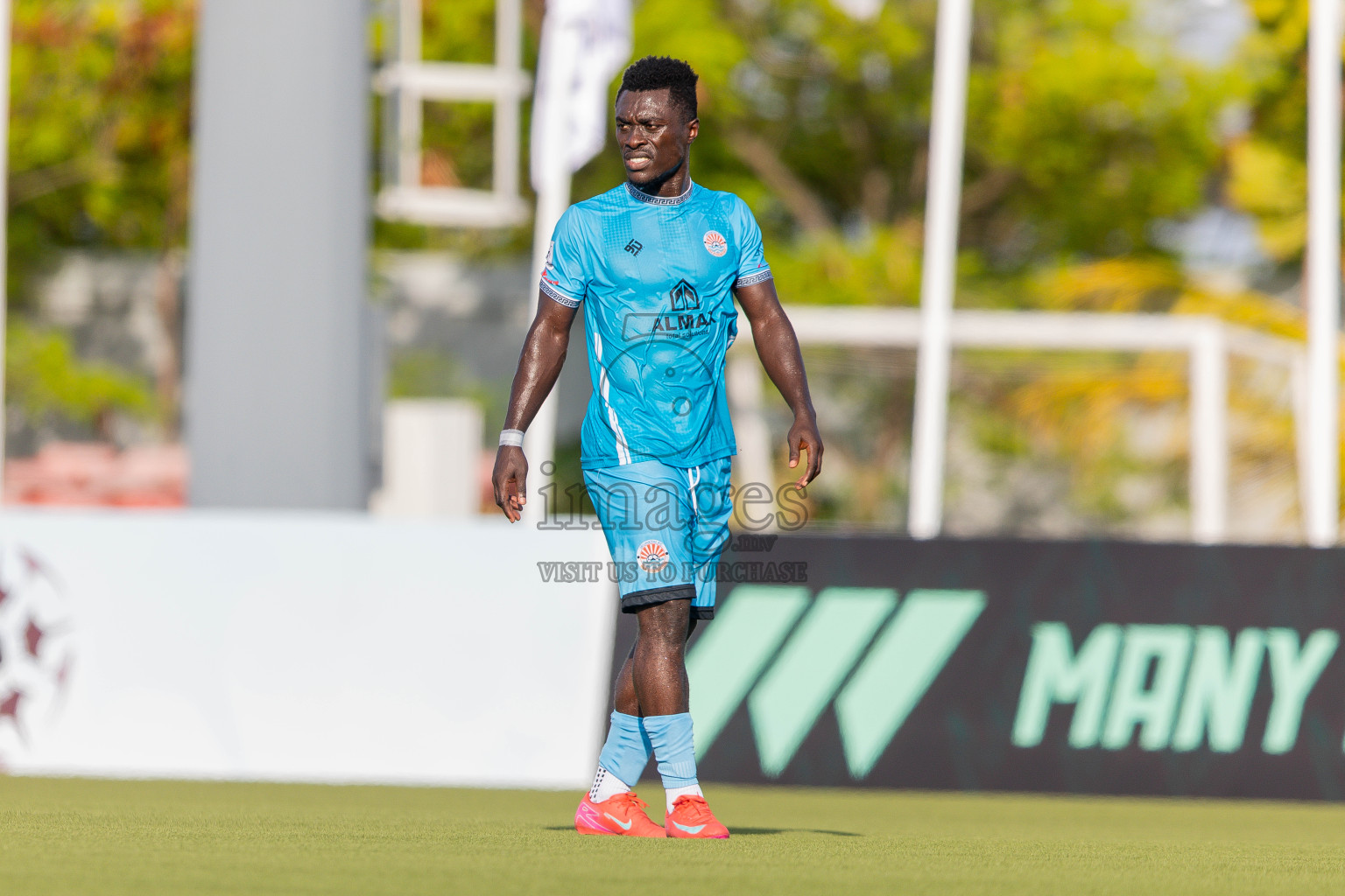 Irumathi FC VS Middle East in Day 5 of Eydhafushi Cup 2025 held in Eydhafushi Football Stadium at B. Eydhafushi, Maldives on Tuesday, 9th September 2025. Photos: Arif Rasheed / images.mv