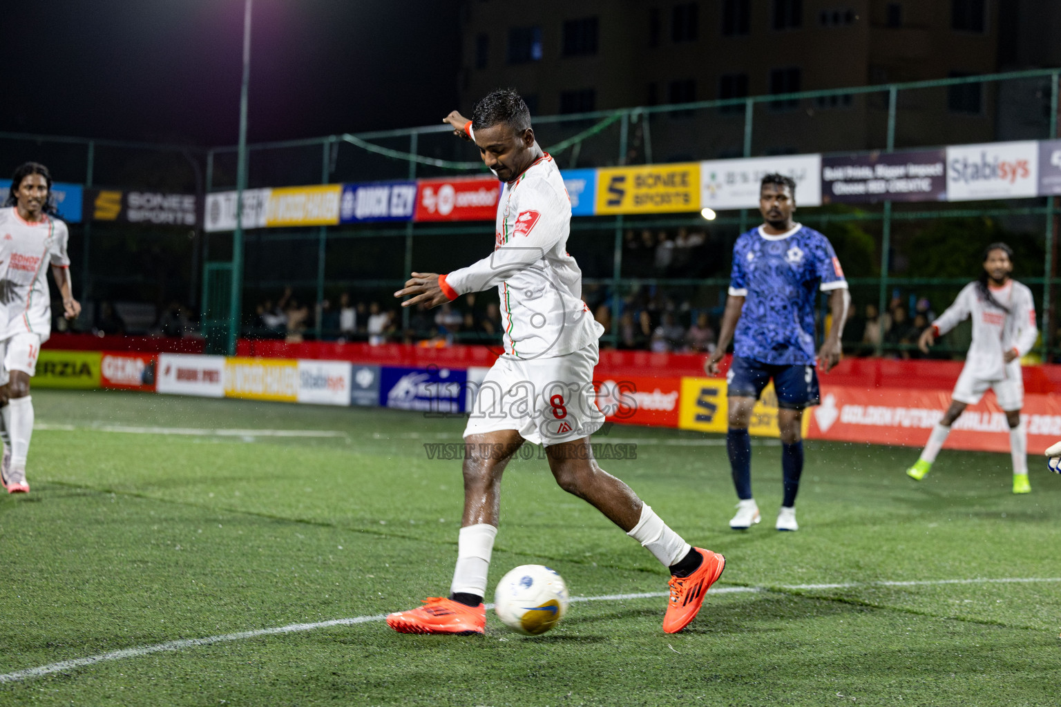 L. Isdhoo VS L. Mundoo in Day 18 of Golden Futsal Challenge 2025 was held on Wednesday, 22nd January 2025, in Hulhumale', Maldives. Photos: Nausham Waheed / images.mv