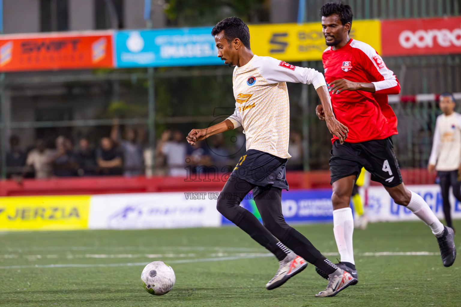 M Mulah VS M Raiymandhoo in Day 25 of Golden Futsal Challenge 2024 was held on Thursday , 8th February 2024 in Hulhumale', Maldives
Photos: Ismail Thoriq / images.mv