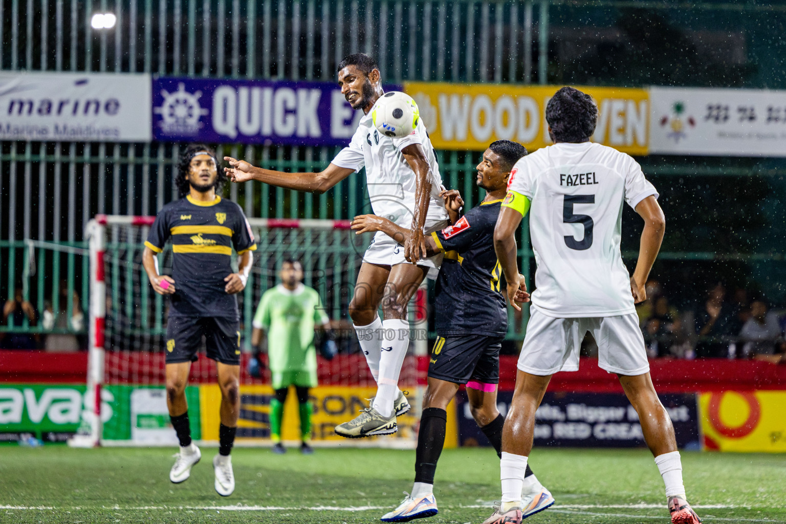 HA Utheem VS HA Ihavandhoo in Day 9 of Golden Futsal Challenge 2025 was held on Monday, 13th January 2025, in Hulhumale', Maldives Photos: Nausham Waheed , Ismail Thoriq / images.mv