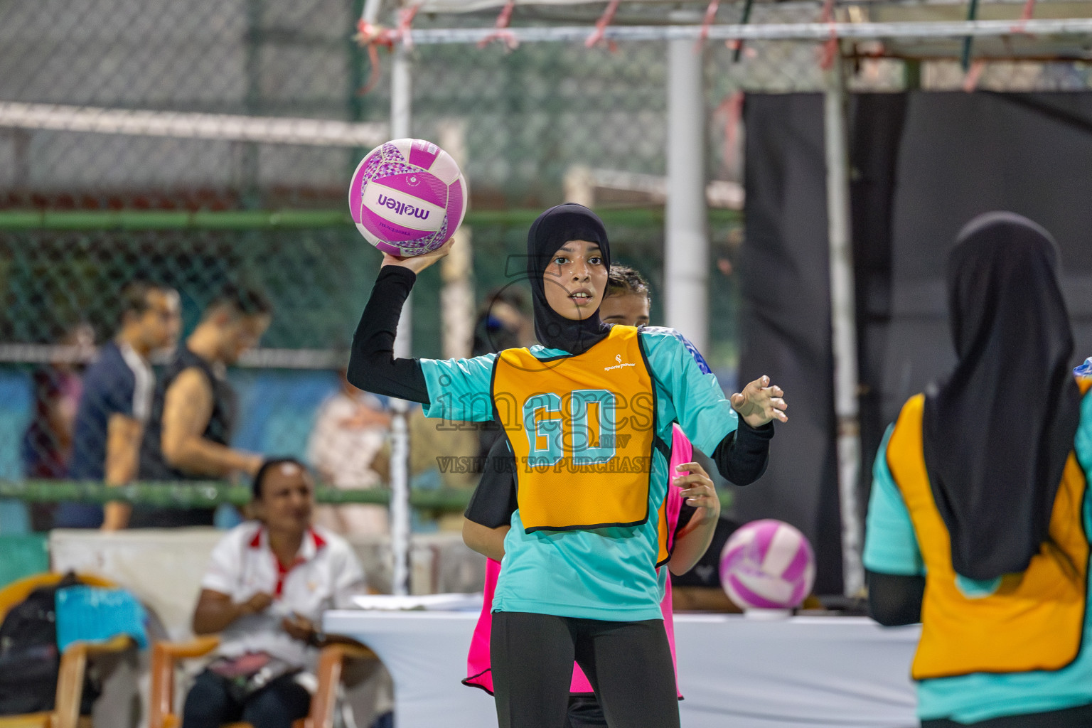 MV Netters vs United Unity Sports Club in Division 2 of of National Netball Tournament 2025 held in Ekuveni Netball Court at Male', Maldives on Thursday, 22nd May 2025. Photos: Mohamed Mahfooz Moosa / images.mv