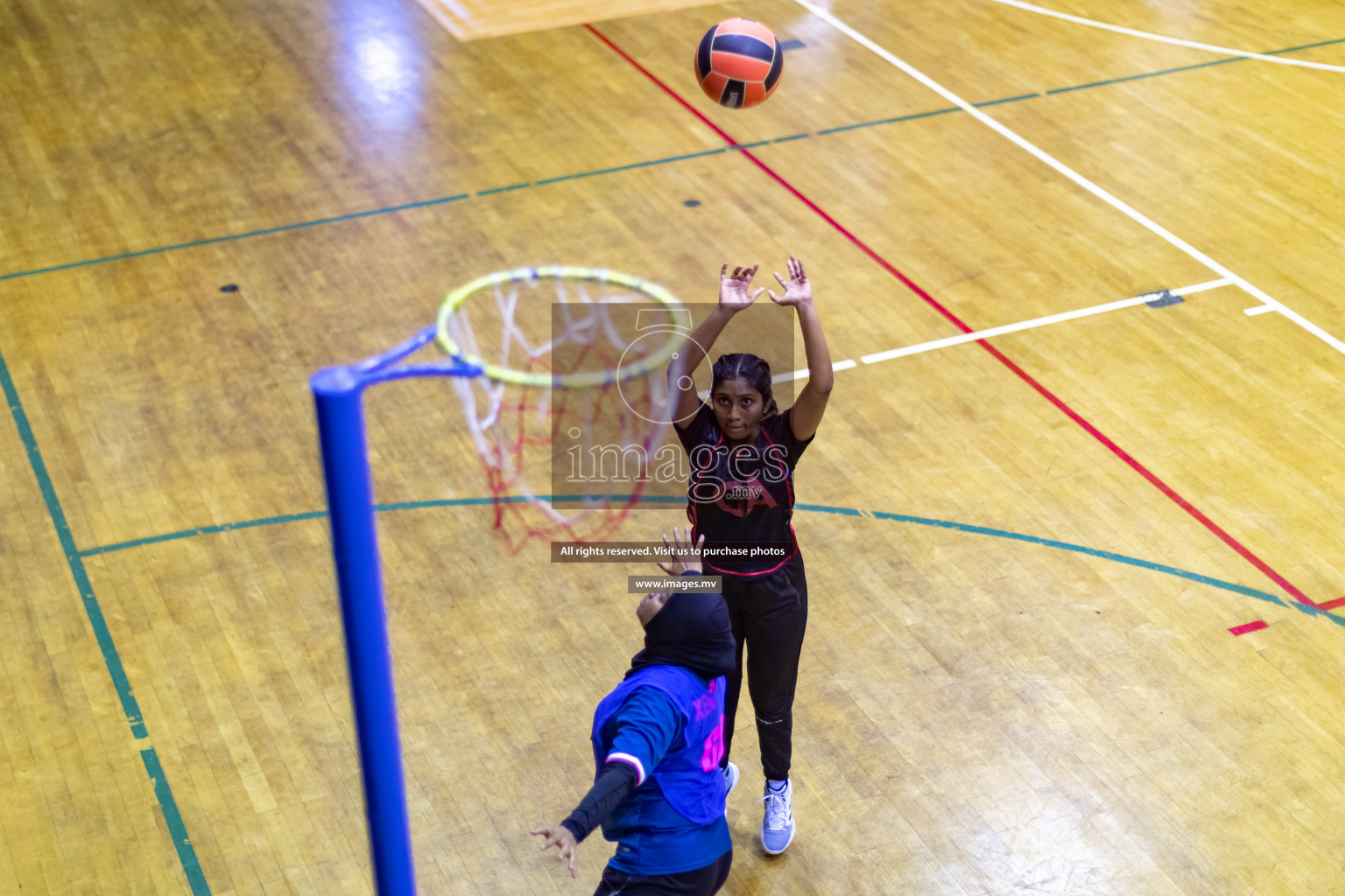 Xenith Sports Club vs Youth United Sports Club in the Milo National Netball Tournament 2022 on 18 July 2022, held in Social Center, Male', Maldives. Photographer: Shuu, Hassan Simah / Images.mv