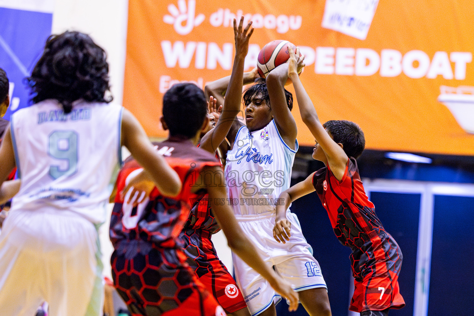 Iskandhar School vs Finland International School in Under 13 Boys Final of Junior Basketball Championship 2024 was held in Social Center, Male', Maldives on Sunday, 15th December 2024. Photos: Nausham Waheed / images.mv