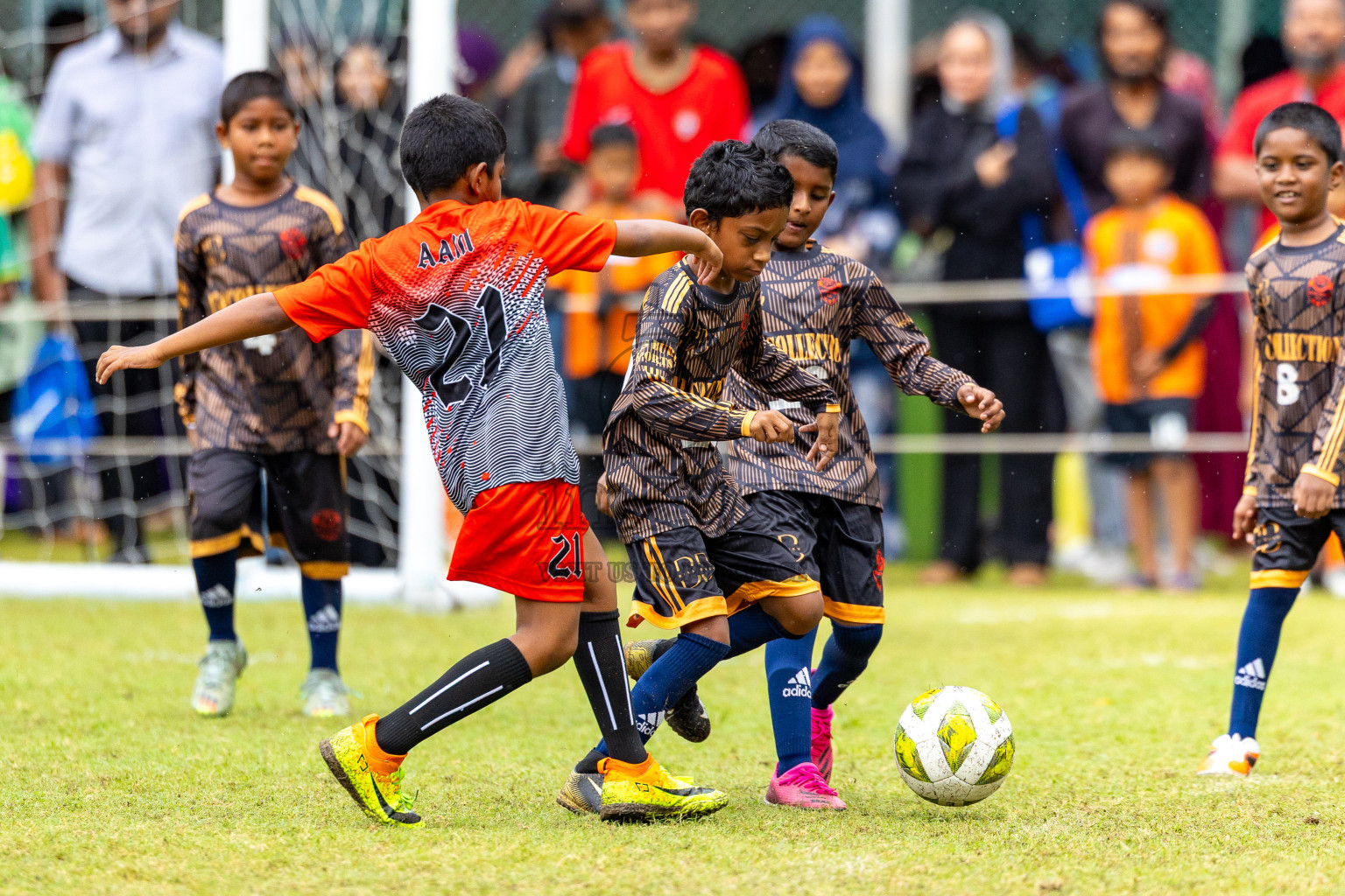 Day 1 of MILO SVAM Juniors 2025 (U-8) was held at Henveiru Stadium in Male', Maldives on Thursday, 26th June 2025. Photos: Mohamed Mahfooz Moosa / images.mv