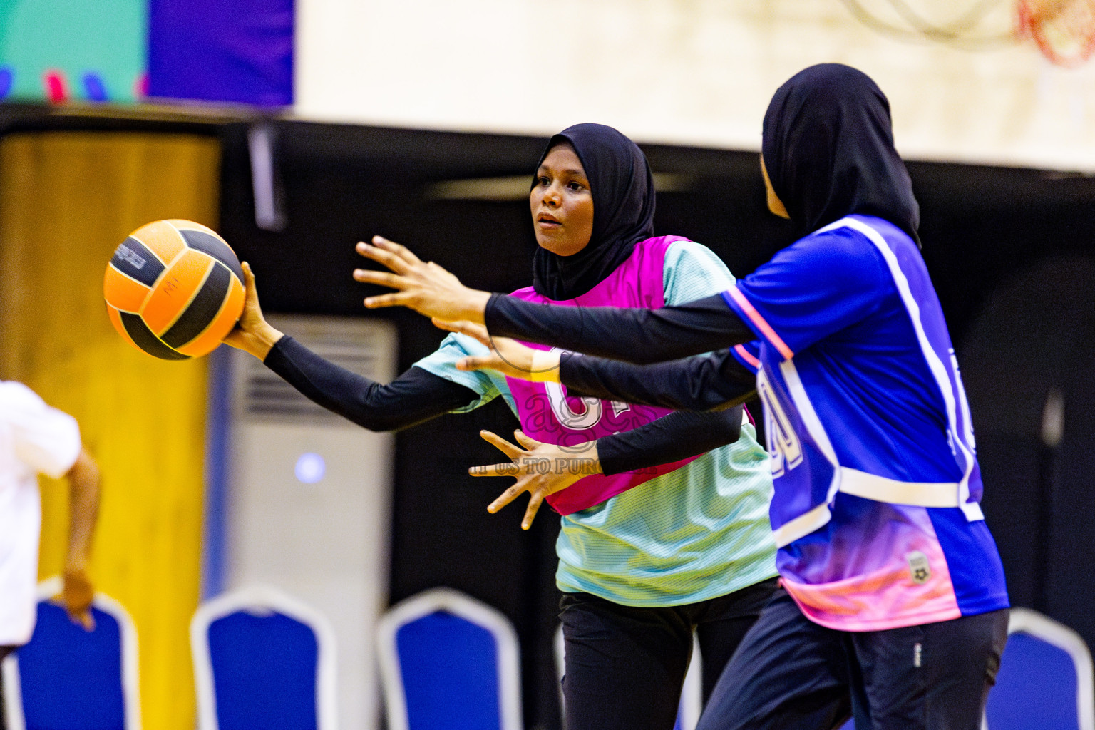 Kulhudhuffushi Youth & Recreation Club vs Club Green StreetDay 2 of 21st National Netball Tournament was held in Social Canter at Male', Maldives on Friday, 18th May 2024. Photos: Nausham Waheed / images.mv