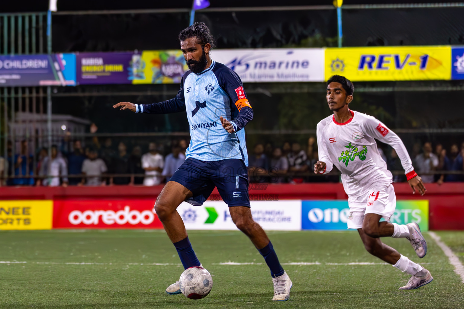 Th Gaadhiffushi vs Th Kinbidhoo in Day 15 of Golden Futsal Challenge 2024 was held on Monday, 29th January 2024, in Hulhumale', Maldives
Photos: Ismail Thoriq / images.mv