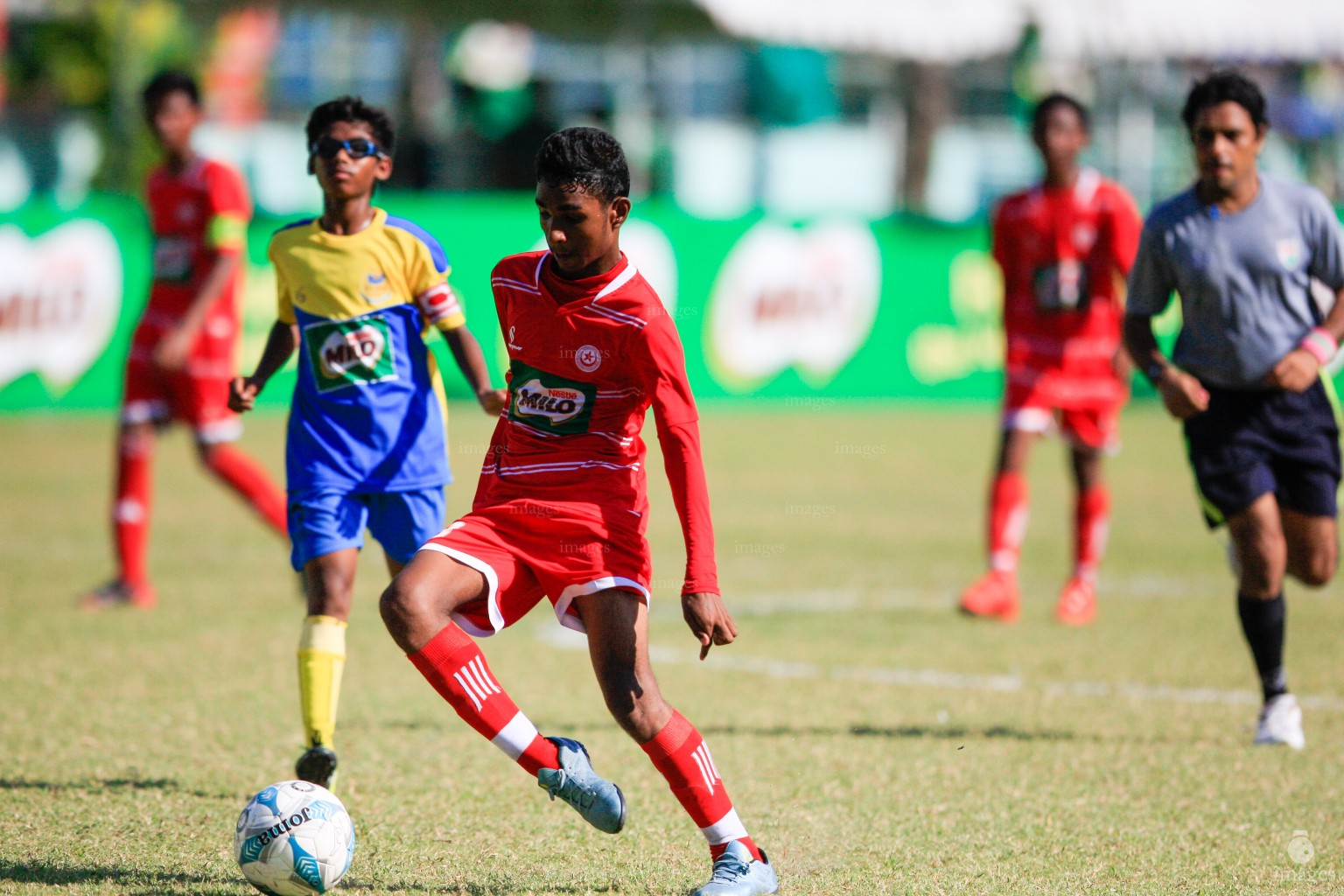 Iskandhar School vs Billabong High International School in Milo Interschool Under 14 Football Tournament in Male', Maldives, Monday, March. 13, 2016. (Images.mv Photo/Hussain Sinan).