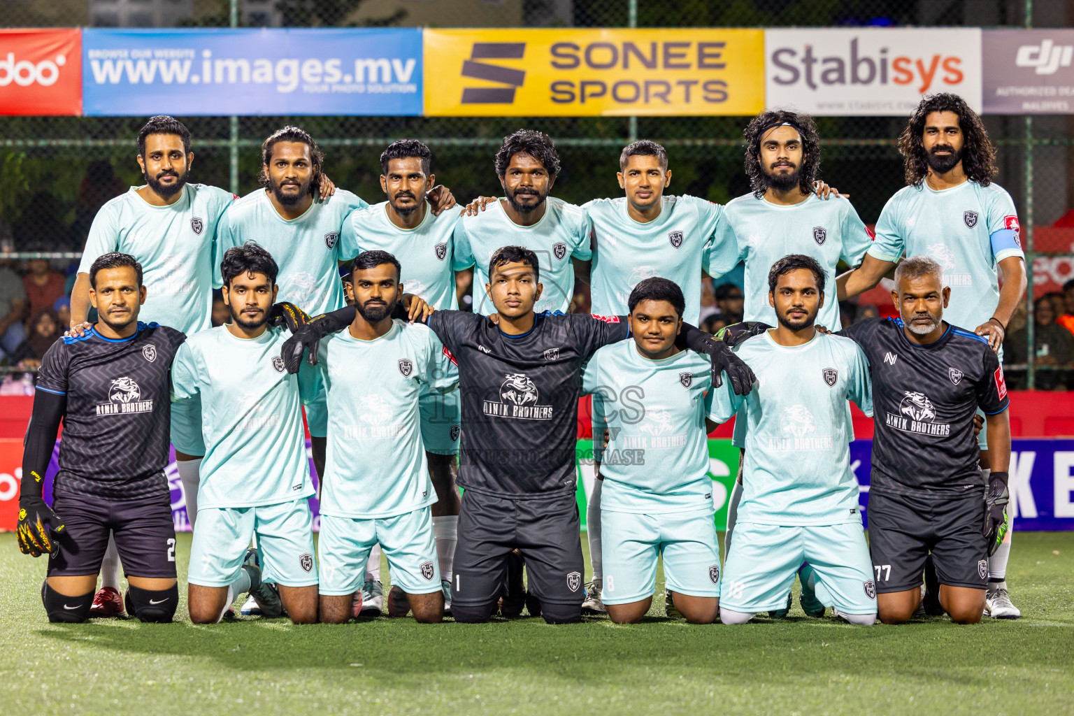 Lh Hinnavaru vs Lh Naifaru in Day 15 of Golden Futsal Challenge 2025 was held on Sunday, 19th January 2025, in Hulhumale', Maldives. Photos: Nausham Waheed / images.mv
